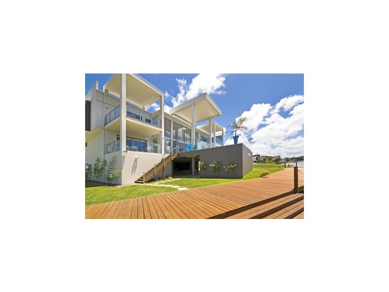 22 Nicklaus Crt, Merrimac QLD 4226