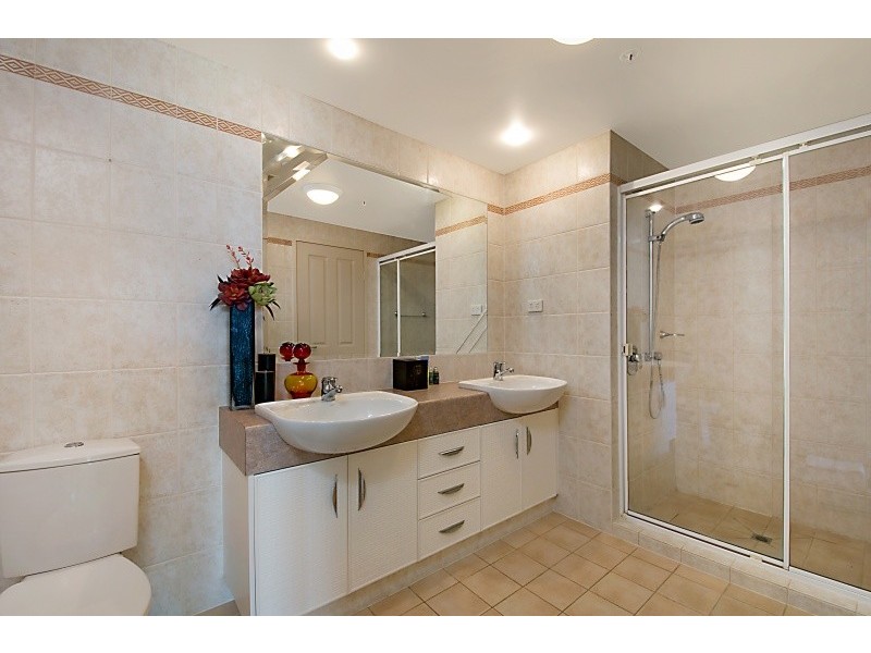 Level 22 2207/3400 Sufers Paradise Blvd, Surfers Paradise QLD 4217