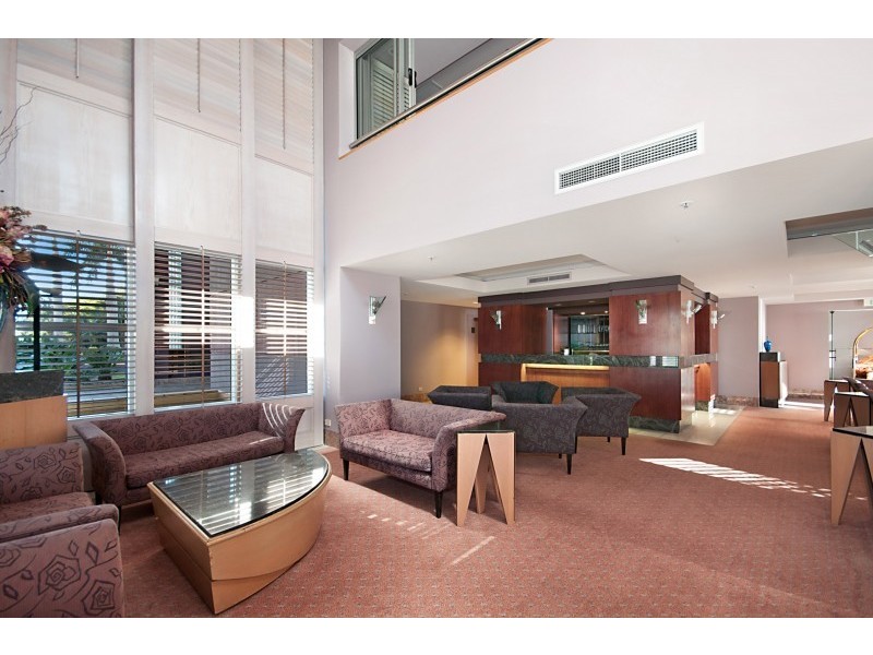 Level 4 23/12 Commodore Drive, Paradise Waters QLD 4217