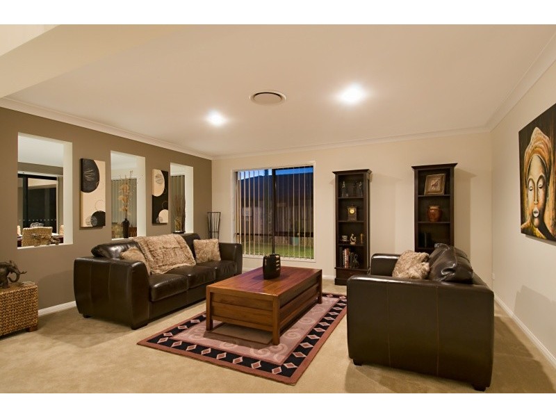 57 Regatta Ave, Oxenford QLD 4210