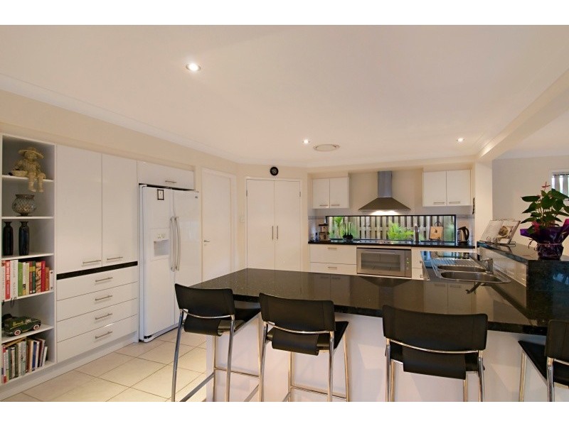 57 Regatta Ave, Oxenford QLD 4210