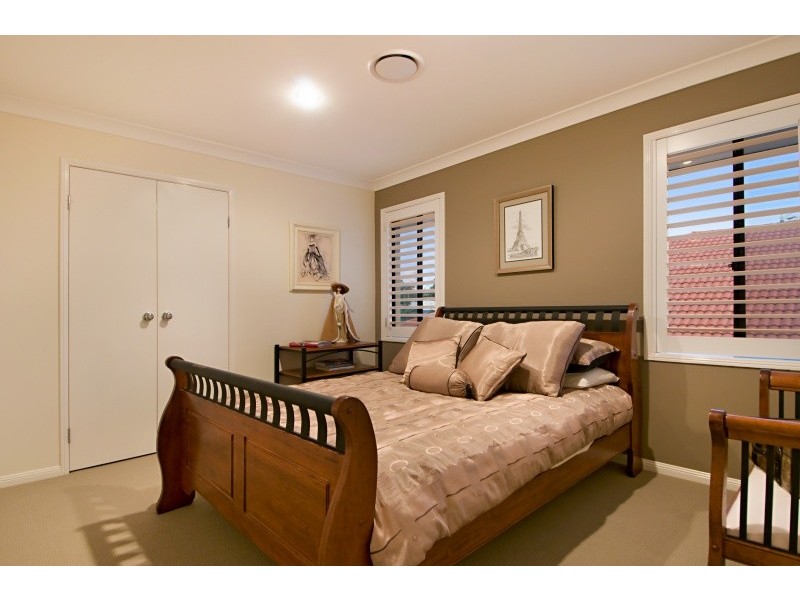 57 Regatta Ave, Oxenford QLD 4210