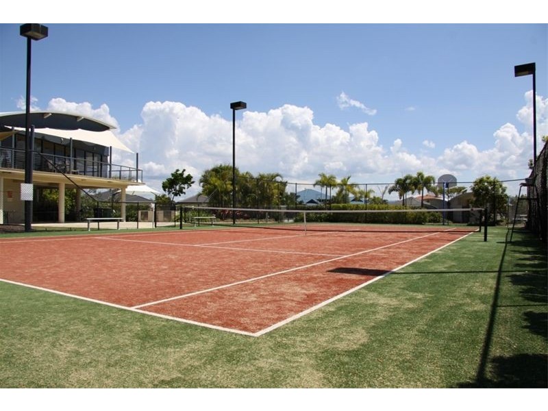 76 The Peninsula, Hope Island QLD 4212