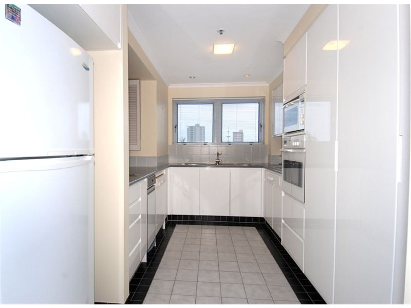 Level 4 23/12 Commodore Drive, Paradise Waters QLD 4217