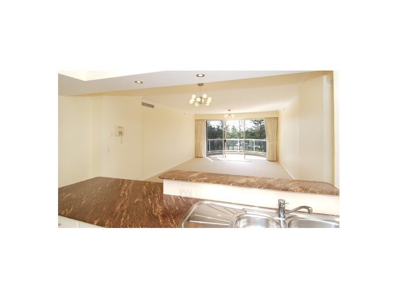 Level 4 19/1  Hughes Ave, Main Beach QLD 4217