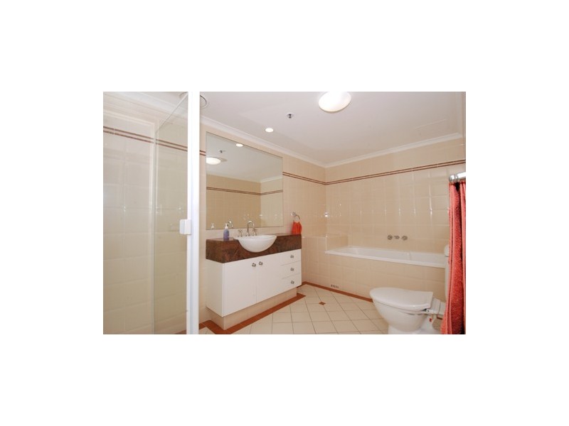 Level 4 19/1  Hughes Ave, Main Beach QLD 4217