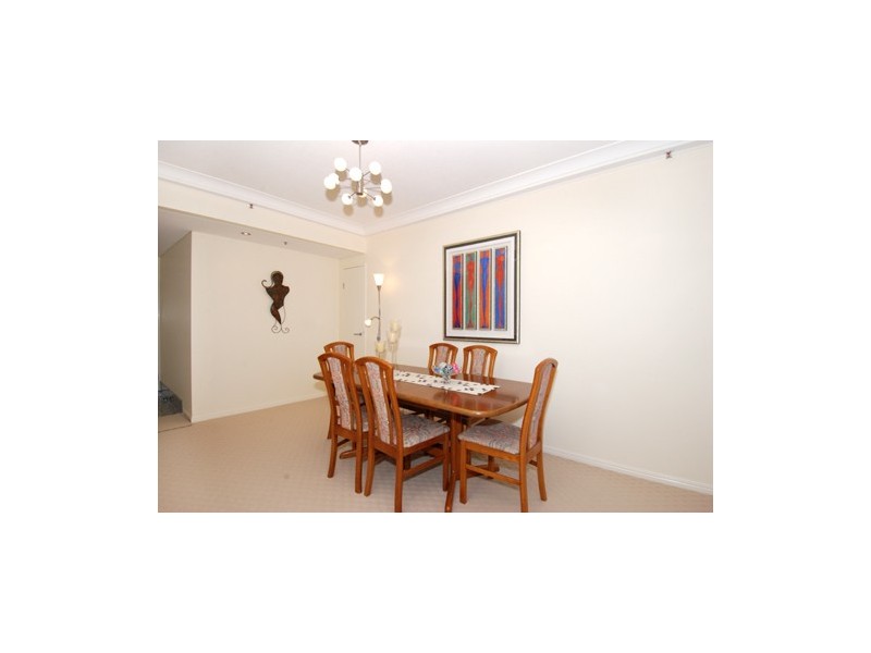 Level 3 15/12  Commodore Drive, Paradise Waters QLD 4217