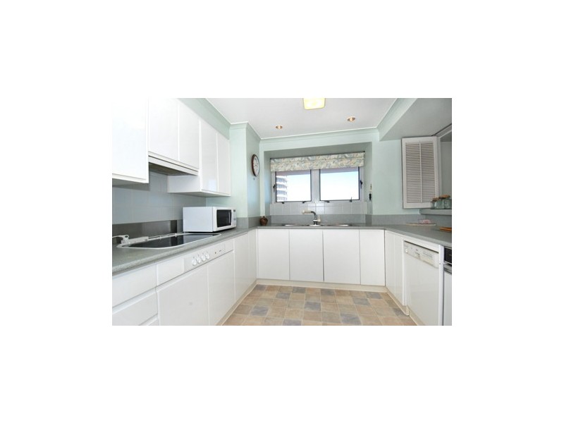 Level 7 38/12 Commodore Drive, Paradise Waters QLD 4217