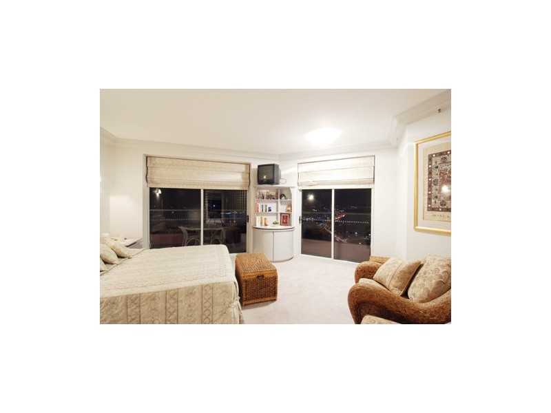 Level 32 174/12  Commodore Drive, Paradise Waters QLD 4217
