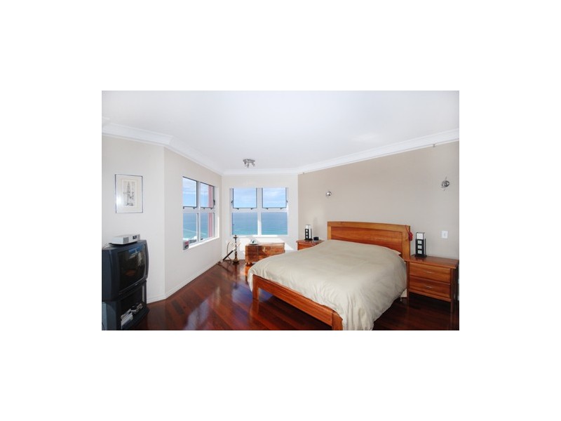 Level 30 12  Commodore Drive, Paradise Waters QLD 4217