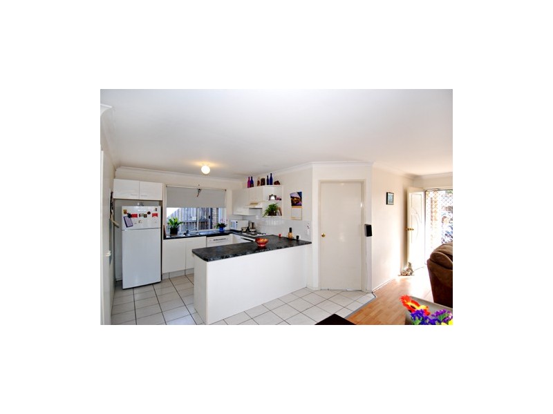 8  Fairweather Drive, Parkwood QLD 4214