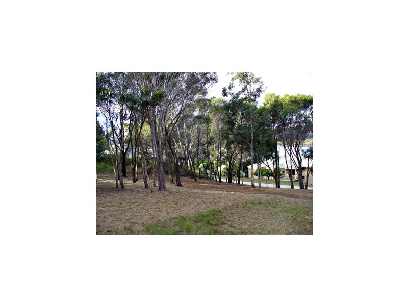 70  Wahine Drive, Russell Island QLD 4184