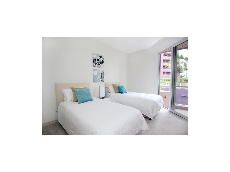 6/12 Commodore Drive, Paradise Waters QLD 4217