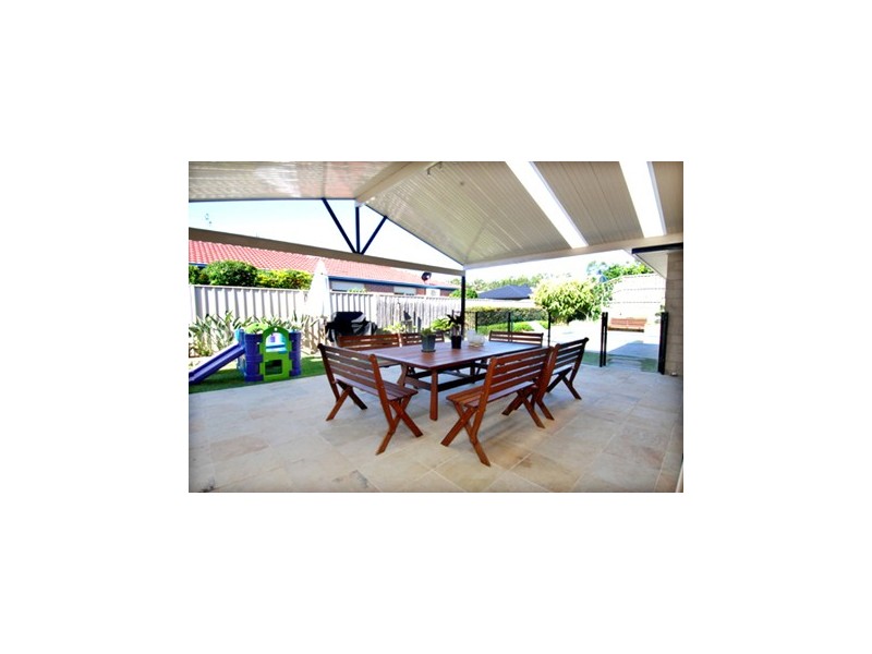 11 Dellwood Circuit, Molendinar QLD 4214