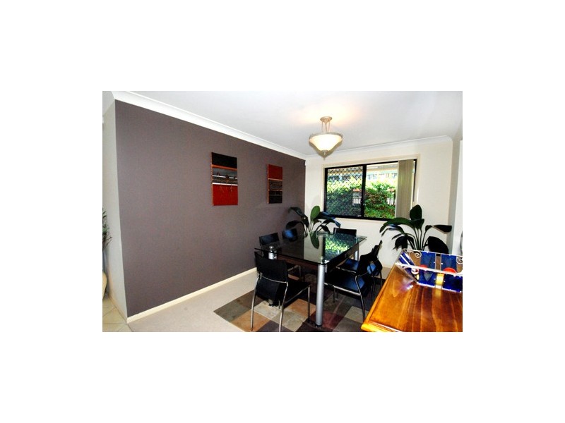 11 Dellwood Circuit, Molendinar QLD 4214