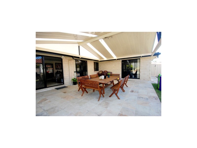 11 Dellwood Circuit, Molendinar QLD 4214