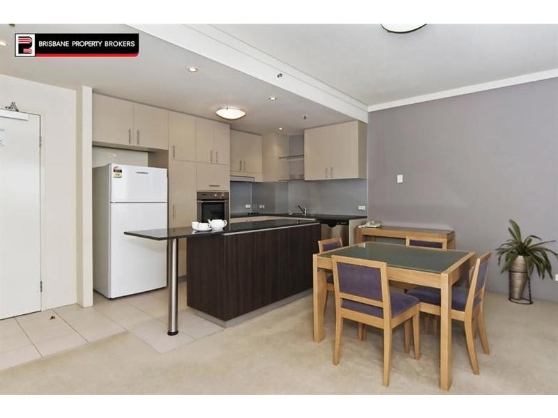 Labrador QLD 4215
