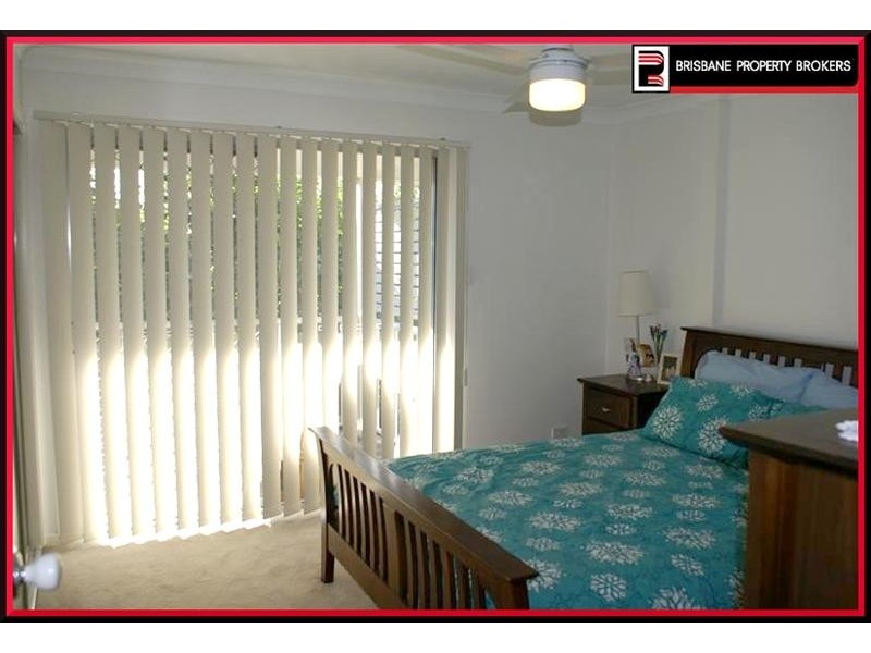 34-42 University Drive, Meadowbrook QLD 4131