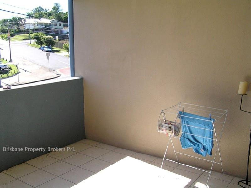 Level two 38 Palmer Street, Greenslopes QLD 4120