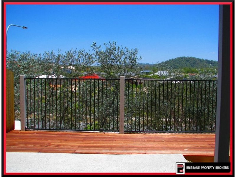 2 Sangster Crescent, Pacific Pines QLD 4211