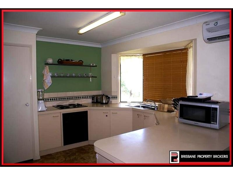 12 Kaiser Court, Waterford West QLD 4133