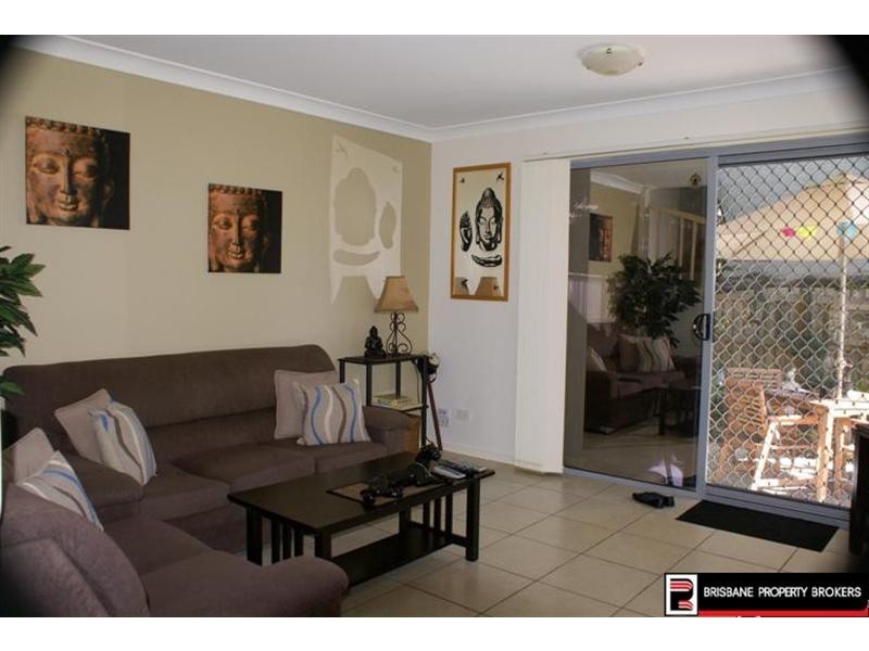 34-42 University Drive, Meadowbrook QLD 4131