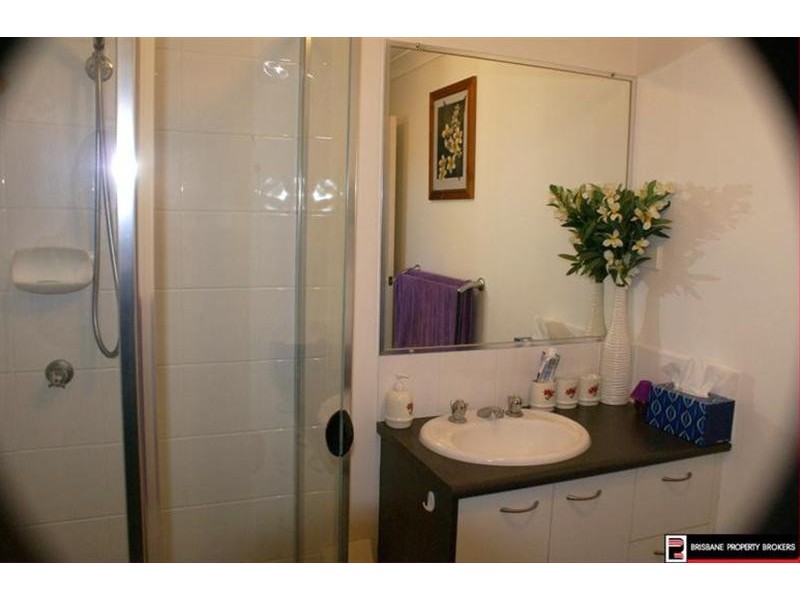 34-42 University Drive, Meadowbrook QLD 4131