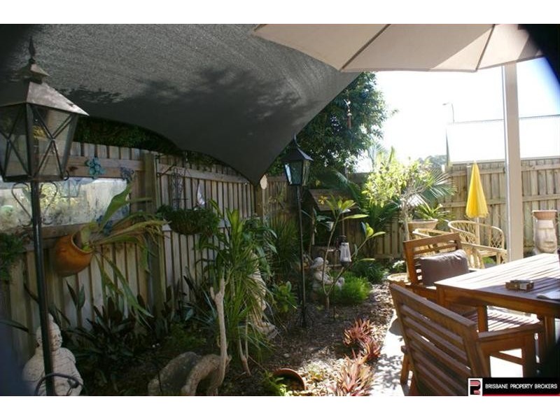 34-42 University Drive, Meadowbrook QLD 4131