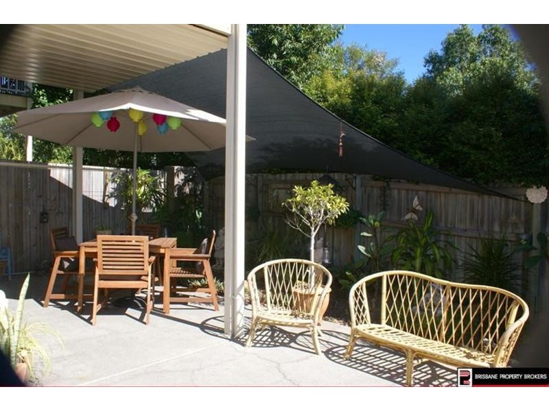 34-42 University Drive, Meadowbrook QLD 4131