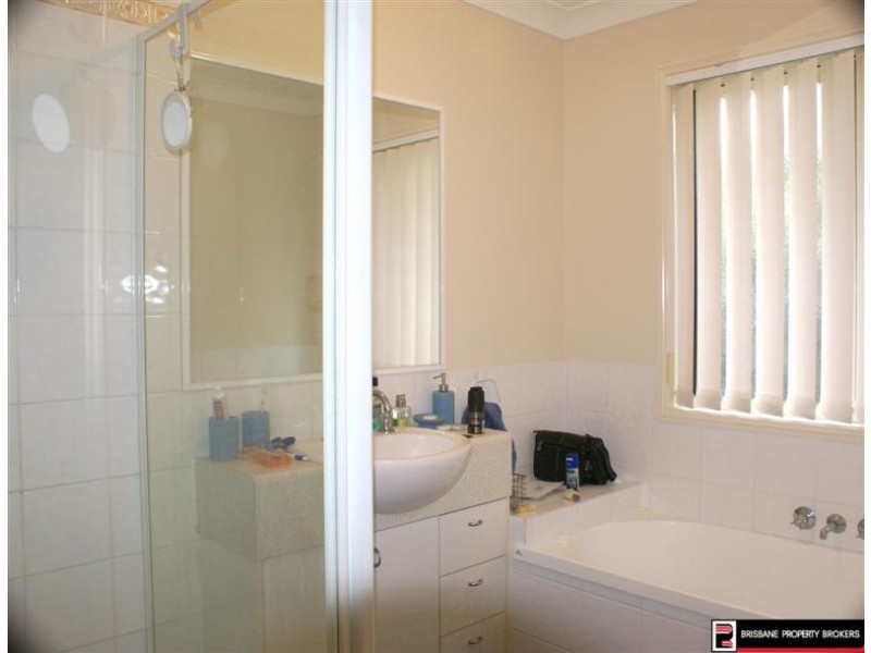 56-62 Coora Street, Wishart QLD 4122