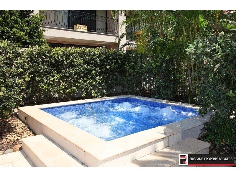 7 Elliott Street, Surfers Paradise QLD 4217