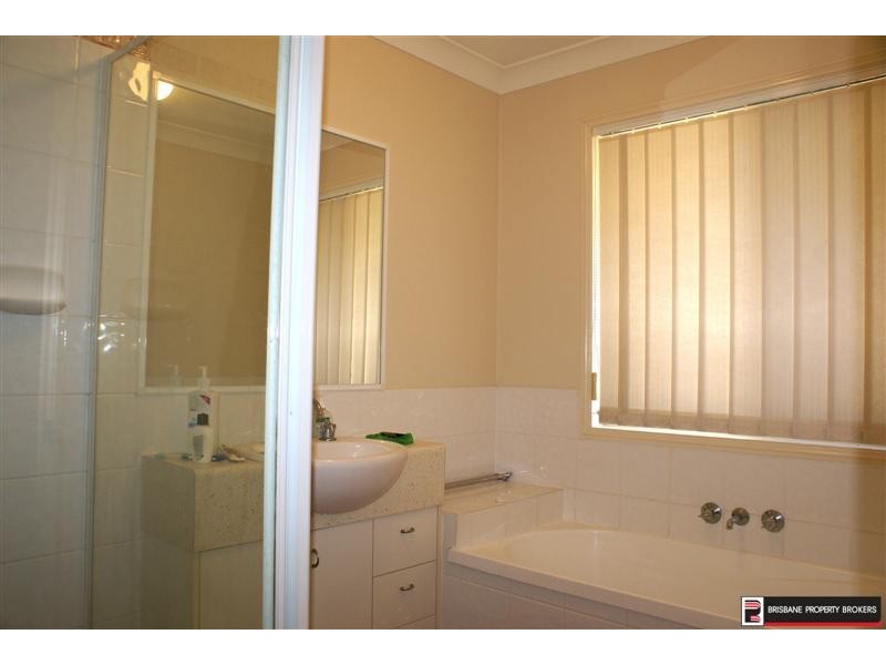 56-62 Coora Street, Wishart QLD 4122