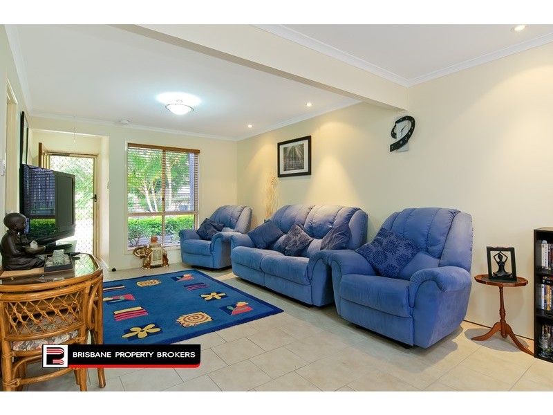 108 Overland Drive, Edens Landing QLD 4207
