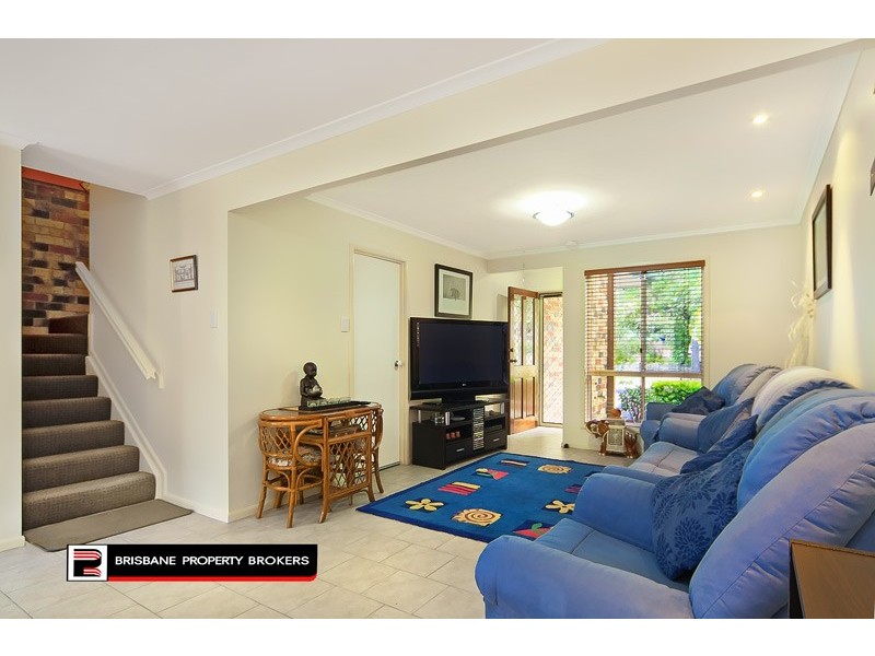 108 Overland Drive, Edens Landing QLD 4207