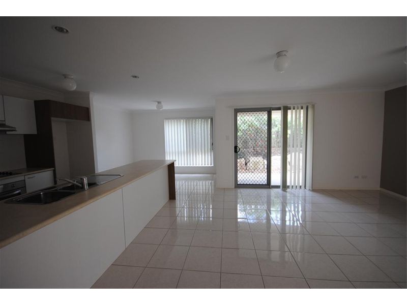1/175 Fryar Road, Eagleby QLD 4207