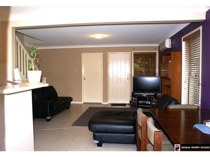 17 Marlow Street, Woodridge QLD 4114