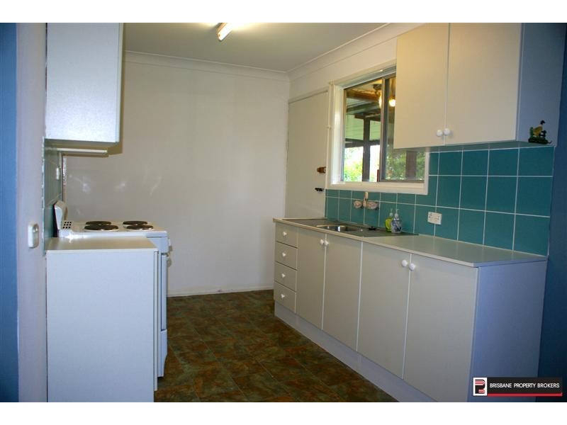 6 Lynch Street, Woodridge QLD 4114