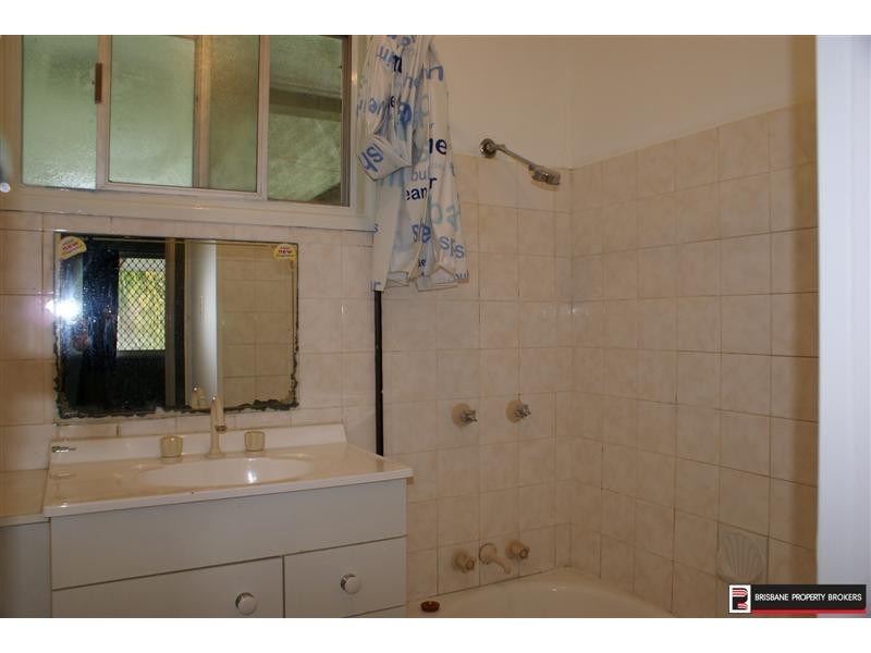 6 Lynch Street, Woodridge QLD 4114
