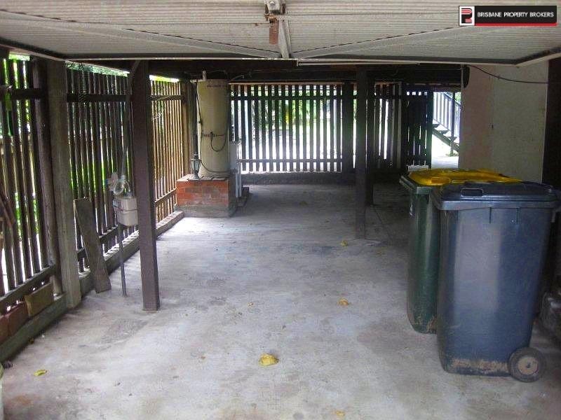 31 Riding Road, Hawthorne QLD 4171