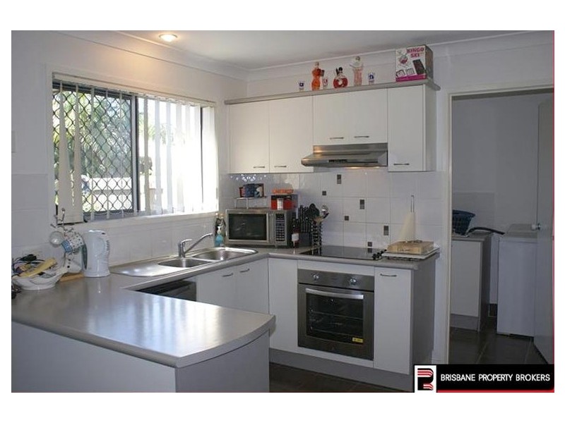 34-42 University Drive, Meadowbrook QLD 4131