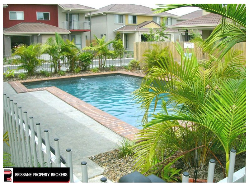 34-42 University Drive, Meadowbrook QLD 4131