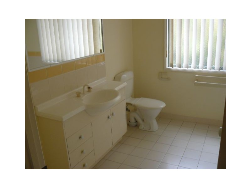 100 Bordeaux Street, Eight Mile Plains QLD 4113