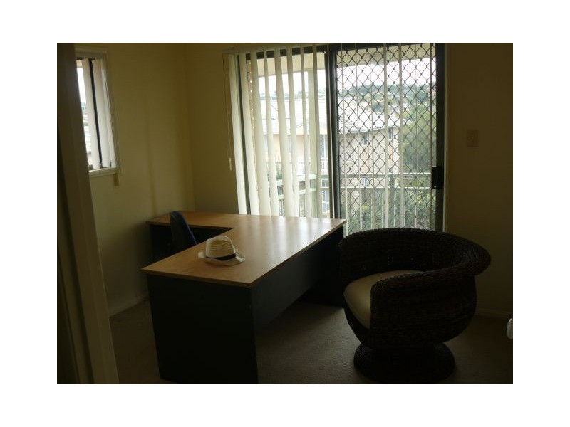 100 Bordeaux Street, Eight Mile Plains QLD 4113