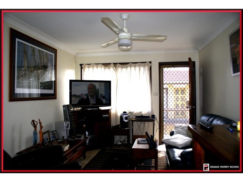 10 North Road, Woodridge QLD 4114