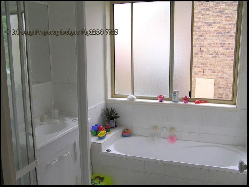 17 Marlow Street, Woodridge QLD 4114