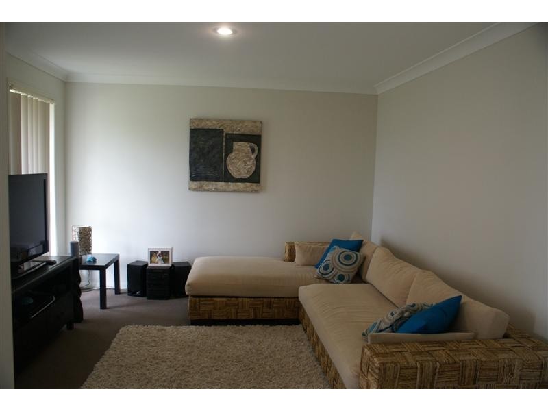 41 Hanover Dr, Pimpama QLD 4209