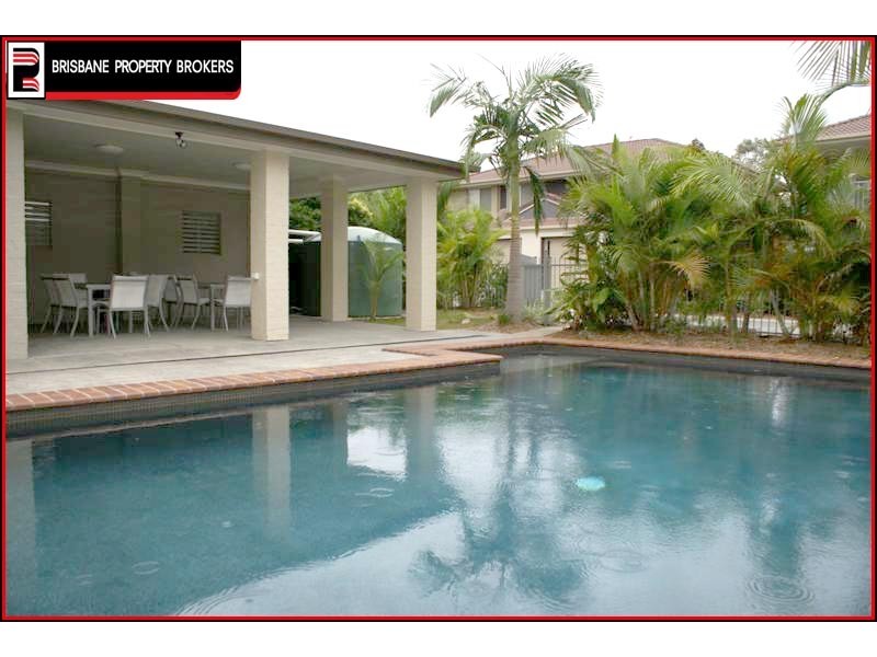 34-42 University Drive, Meadowbrook QLD 4131