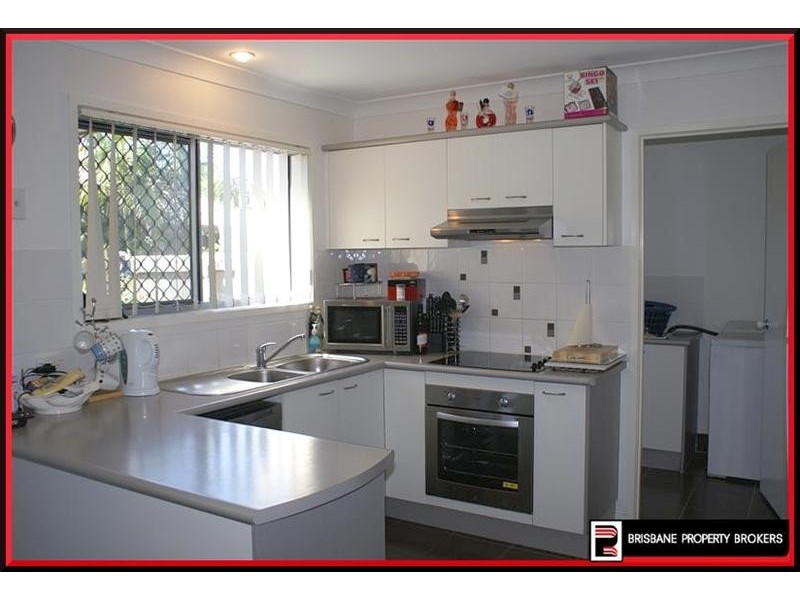 34-42 University Drive, Meadowbrook QLD 4131