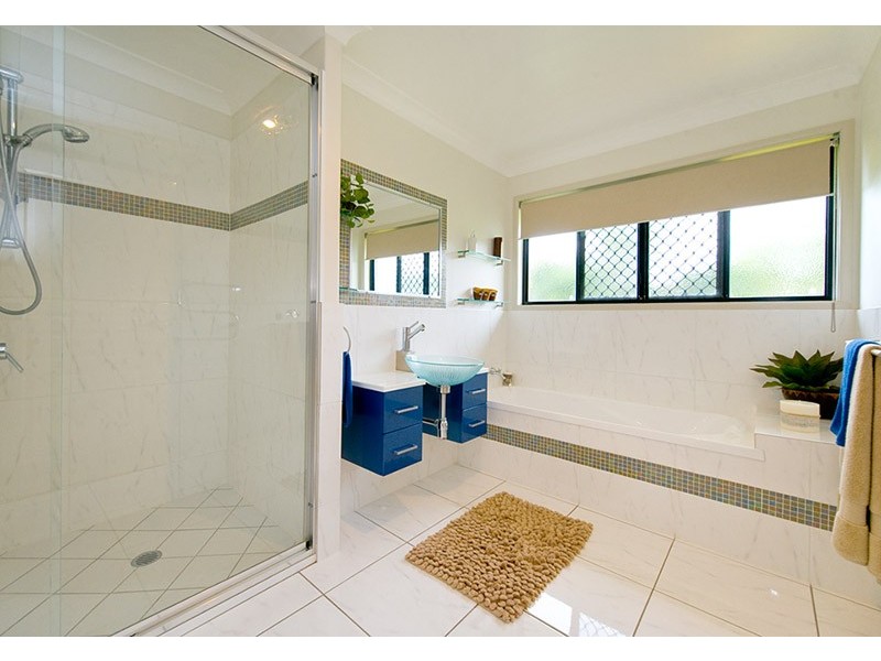 1 Goldfinch Drive, Parkhurst QLD 4702