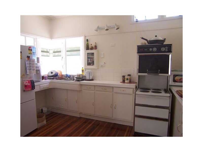39 Eton Street, West Rockhampton QLD 4700